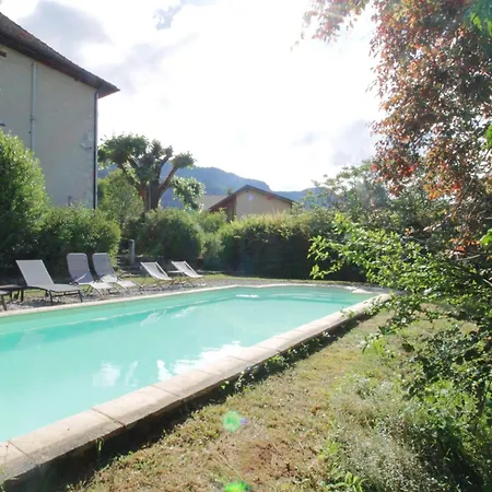 Family Peaceful Setting And Swimming Pool! *